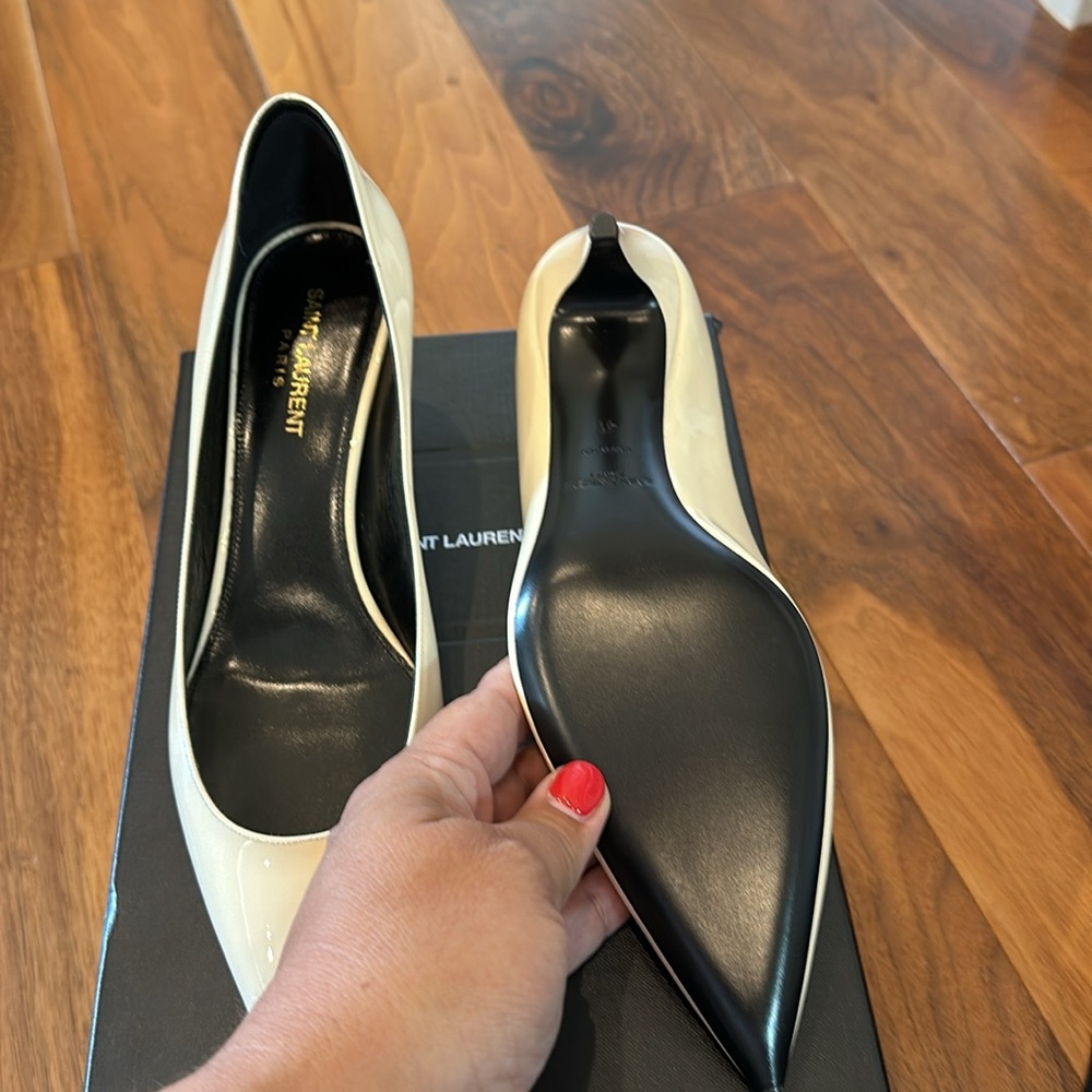 Yves Saint Laurent White Patent Leather Pointed-Toe Pumps - Picture 4 of 7